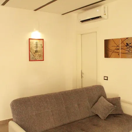 アパート 4-minute Walk To The - La Maison De Raissa サンタ・マリネッラ
